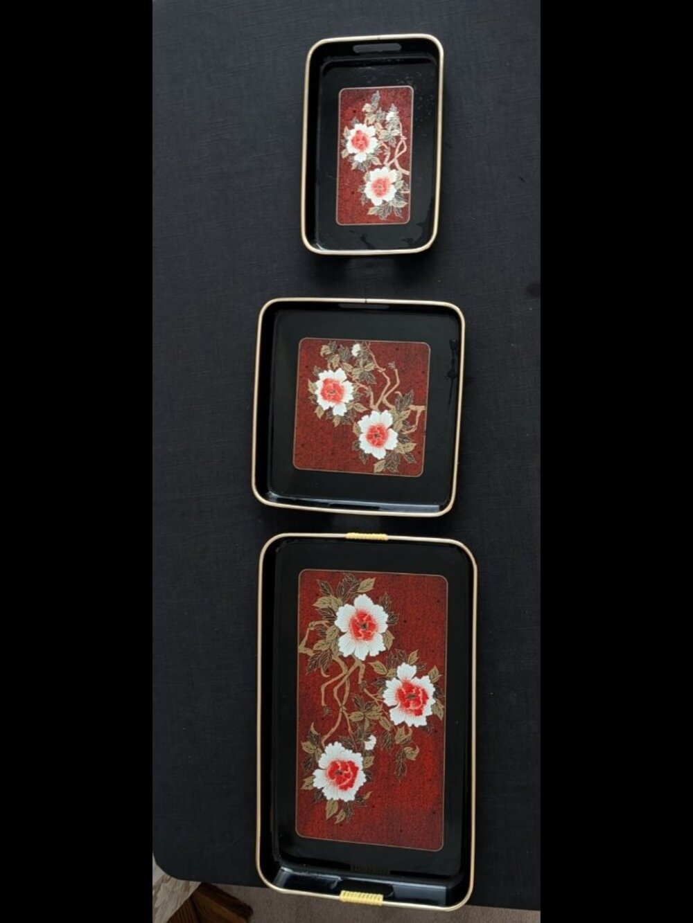Vintage Japanese Lacquerware Nesting Serving Trays - Set of 3 Floral